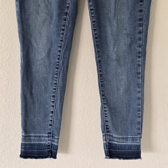 Gap Women Leggings Jeans size Blue Mid Rise Skinny Light Wash 30×24 - Picture 4 of 10
